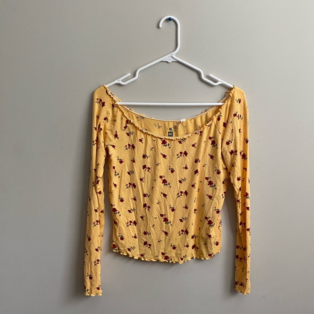 Me To We Yellow Floral Off-Shoulder Long Sleeve Crop Top